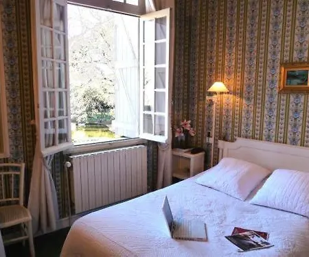 Hotel Demeure Des Brousses 3*