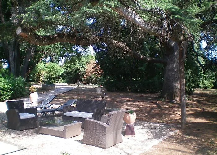 Hotel Demeure Des Brousses 3*