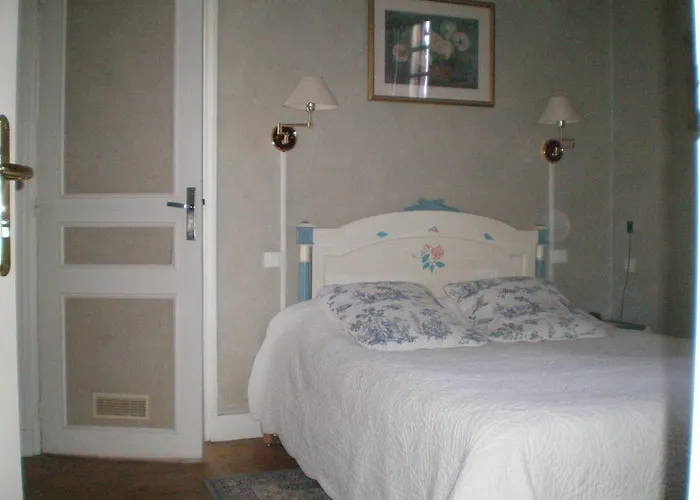 Demeure Des Brousses Hotel